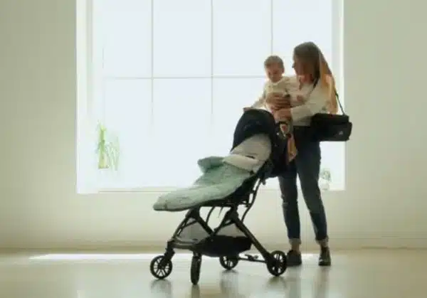 Silla ligera de Paseo Bebe niñoa  INTERBABY MINIMUM SPACE PLUS   capota de regalo - Imagen 5